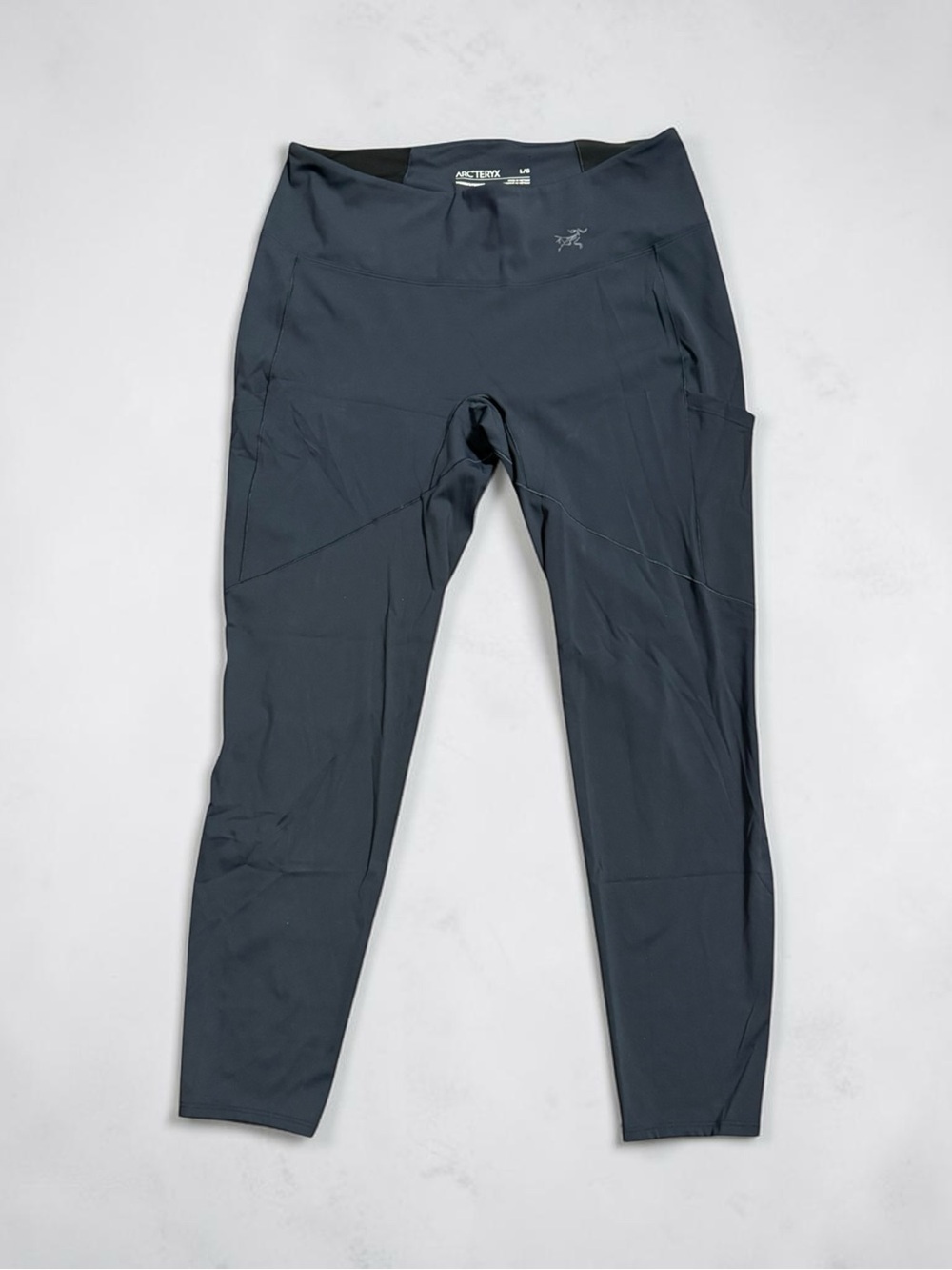 Arc'teryx Women's Navy High-Rise Performance Leggings with Pocket ,Large